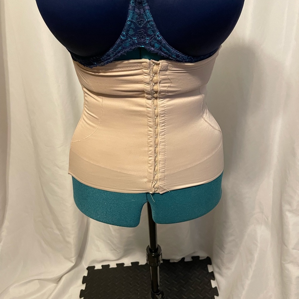 Two piece bundle of shapewear